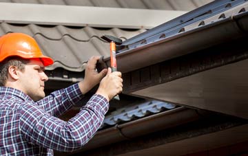 gutter repair Victoria Dock Village, East Riding Of Yorkshire